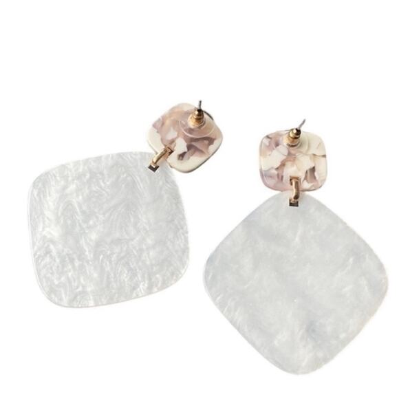 White Acrylic Geometric Drop Earrings - Picture 2 of 3